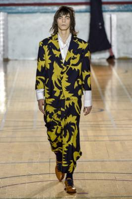 Vivienne Westwood AW 2017 (72647- Vivienne- Westwood-AW-2017-12.jpg)